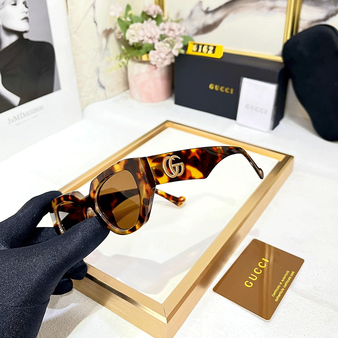 GC Premium Luxury Women’s 6162 Wayfarers