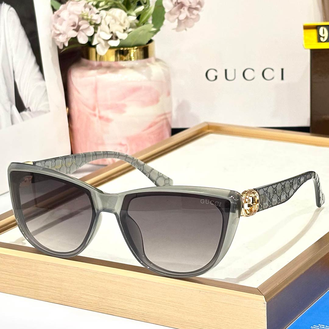 GC Luxe Women 9141 Wayfarers