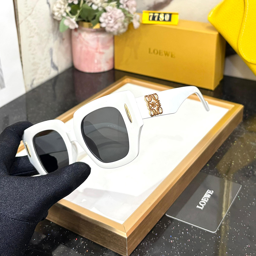 LOEWE Premium Luxury Women's 7780 Wayfarers